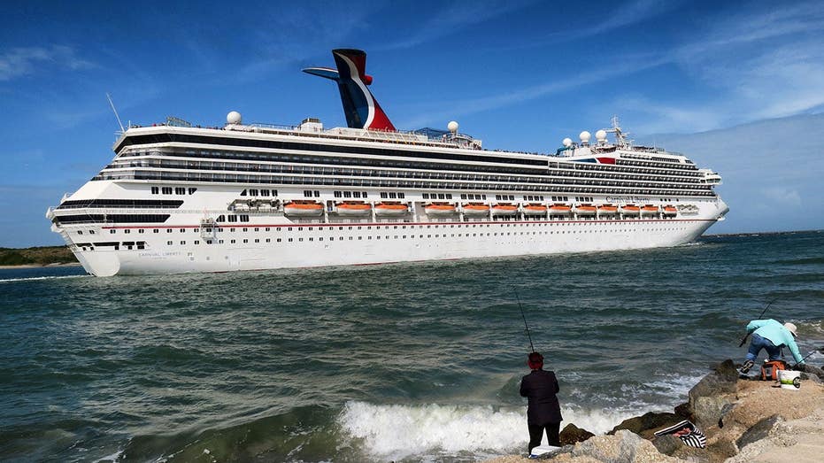 Cruise passenger jumps from balcony and dies after falling overboard into ocean Education Directory